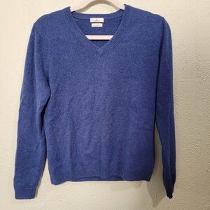 Munro Blue V-Neck Cashmere Sweater